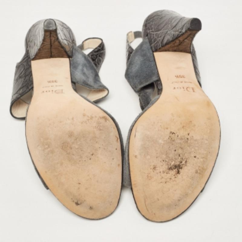 Dior Grigio/Argento Sandali Slingback in pelle scamosciata e goffrata Taglia 39,5 in vendita 3