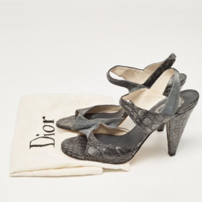 Dior Grigio/Argento Sandali Slingback in pelle scamosciata e goffrata Taglia 39,5 in vendita 5
