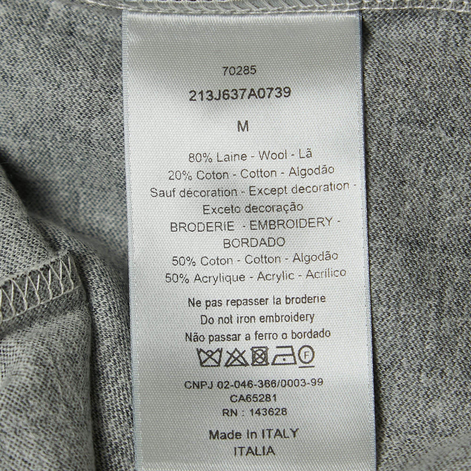 Dior Grey Striped Embroidered Wool Crew Neck T-Shirt M In Good Condition For Sale In Dubai, Al Qouz 2