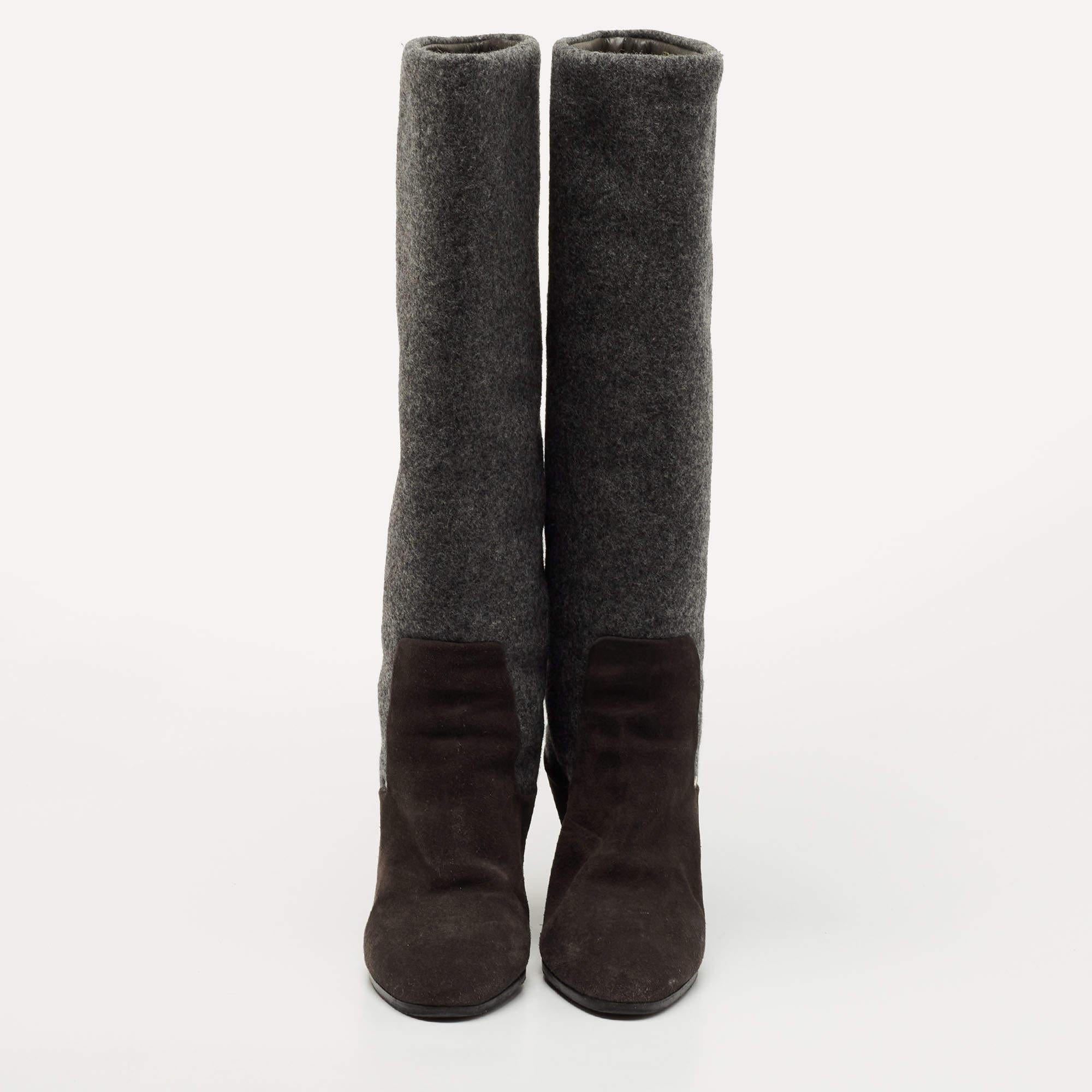 Dior Grey Suede and Wool Wedge Knee Length Boots Size 40.5 In Good Condition For Sale In Dubai, Al Qouz 2