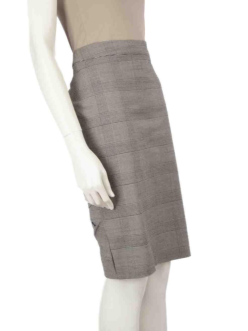 CONDITION is Very good. Hardly any visible wear to skirt is evident on this used Dior designer resale item.
 
 
 
 Details
 
 
 Grey
 
 Cotton
 
 Pencil skirt
 
 Tartan pattern
 
 Knee length
 
 Ruched detail on the back
 
 Side zip and hook