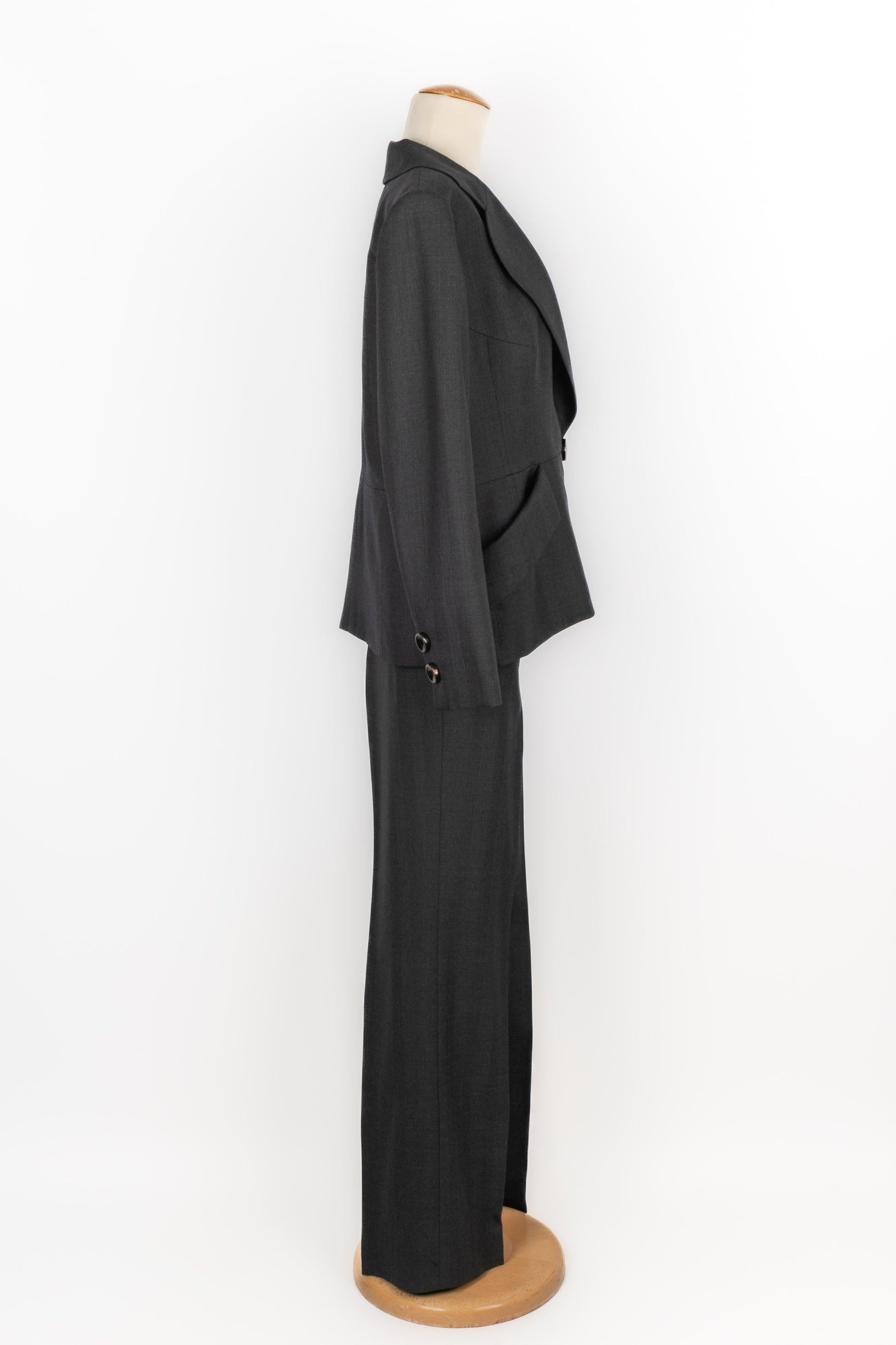 Dior Grey Wool Pant Suit In Excellent Condition For Sale In SAINT-OUEN-SUR-SEINE, FR