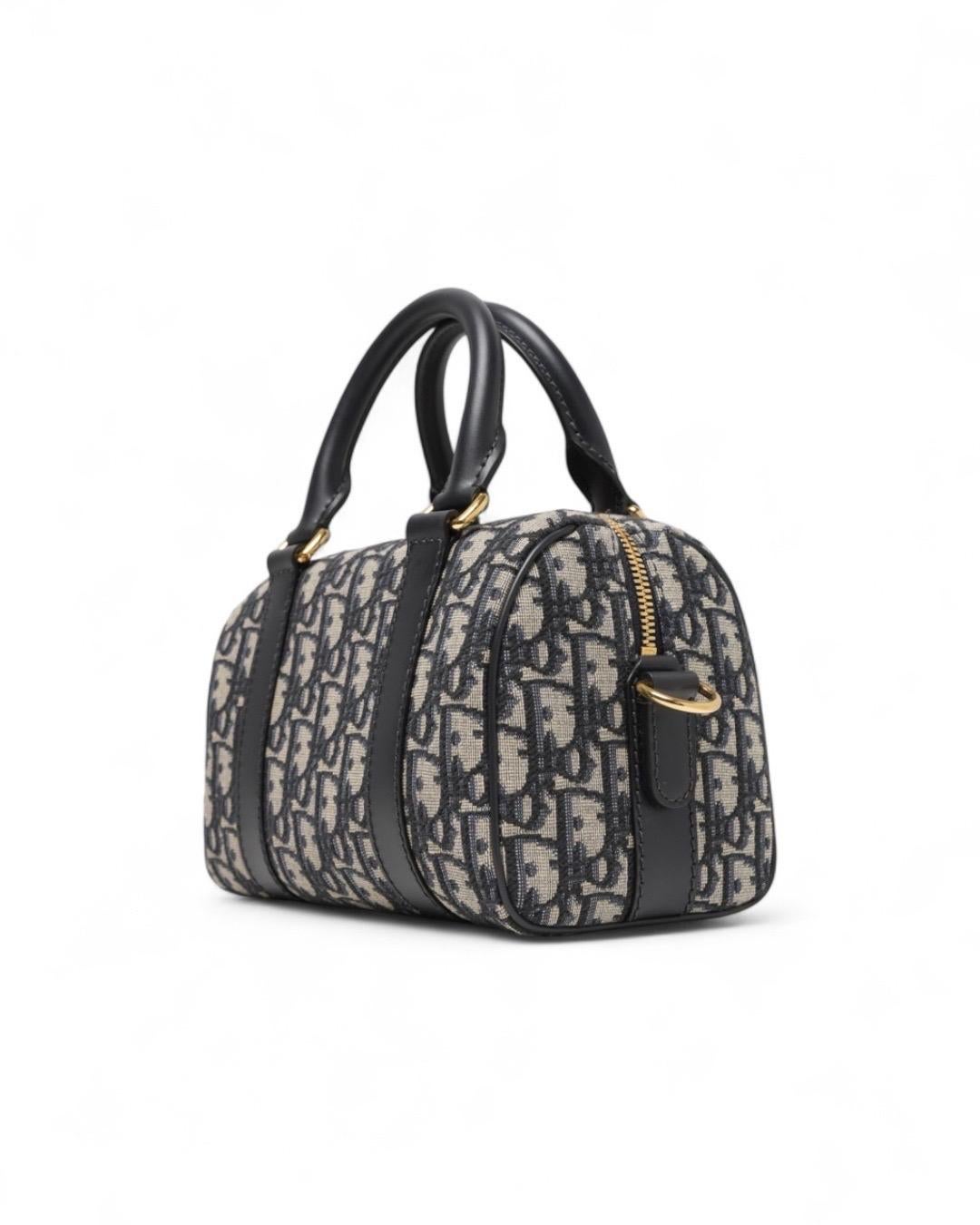 Donna Dior Groove Small Jacquard Oblique Blu in vendita