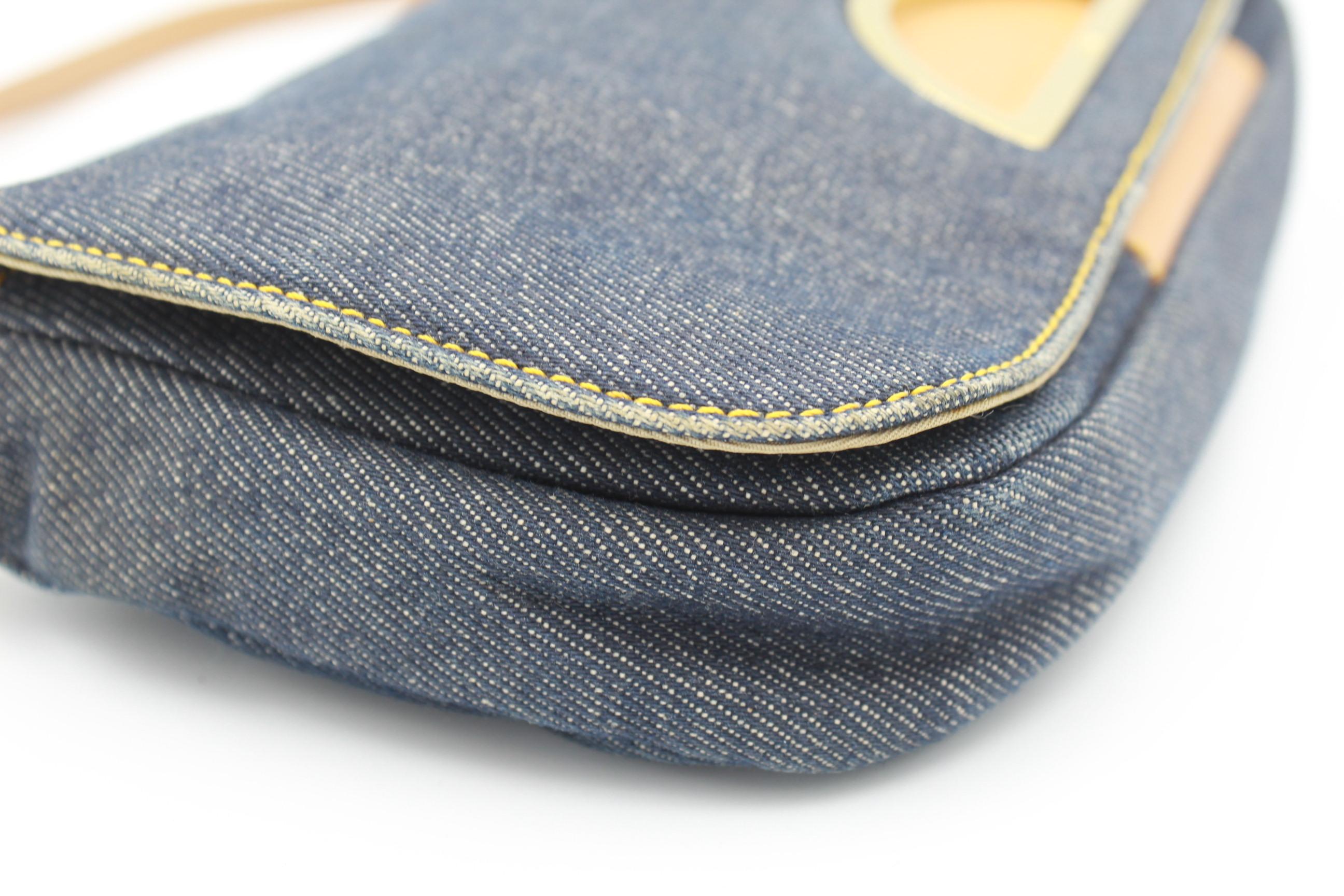 Dior handbag in denim In Good Condition For Sale In Paris, FR