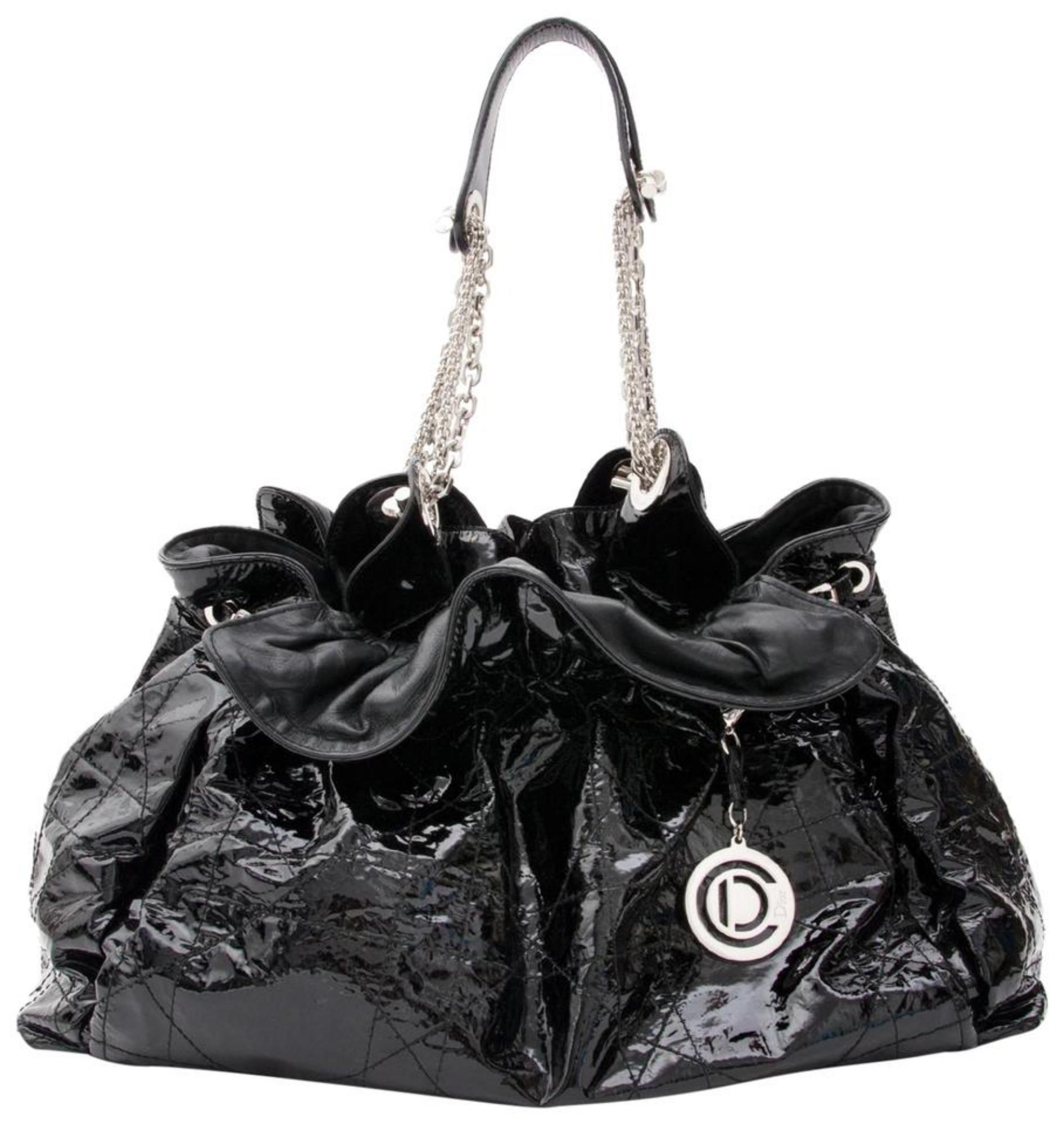 Dior Hobo Cannage Quilted Le Trente  10cdz0116 Black Patent Leather Shoulder Bag For Sale