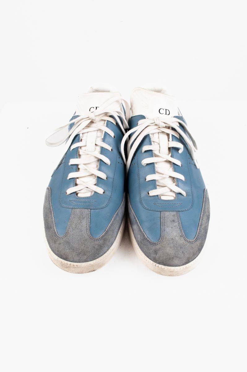Item for sale is 100% genuine Dior Homme B01 Leather Sneakers by Kim Jones, S130
Color: Blue
(An actual color may a bit vary due to individual computer screen interpretation)
Material: Leather
Tag size: 41EUR, UK 7 1/2, USA8
These shoes are great
