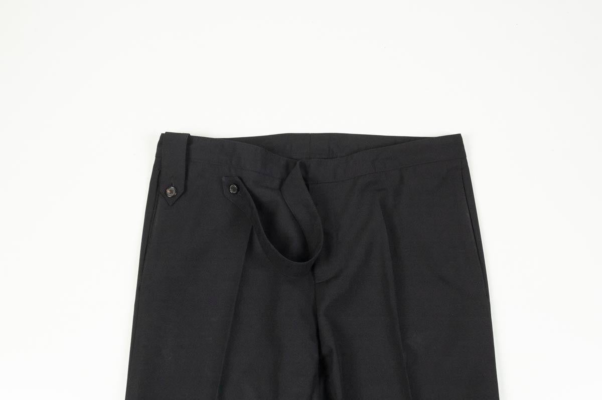 Item for sale is 100% genuine Dior Homme Men Luster from 2003 pants by Hedi Slimane
Color: Black
(An actual color may a bit vary due to individual computer screen interpretation)
Material: 100% wool
Tag size: ITA48, Medium
These pants are great