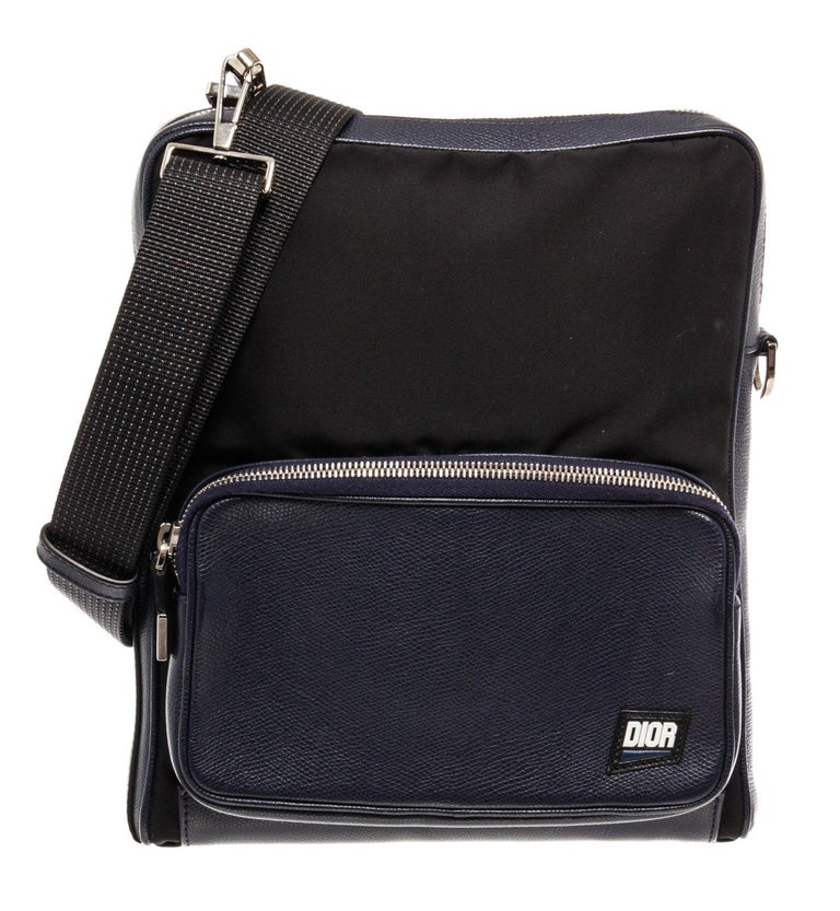 Dior Homme Black Blue Zipper Logo Messengers Crossbody Bag For Sale at