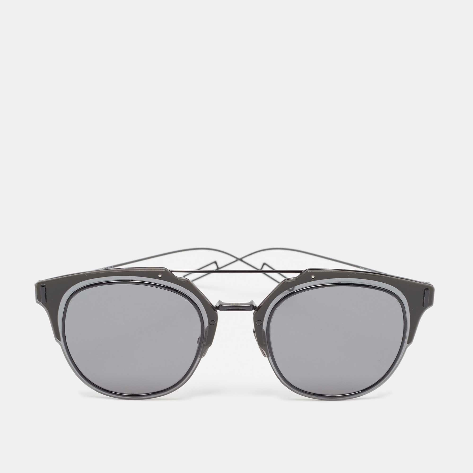 Dior Homme Black Composit 1.0 Wayfarer Sunglasses In Good Condition For Sale In Dubai, Al Qouz 2