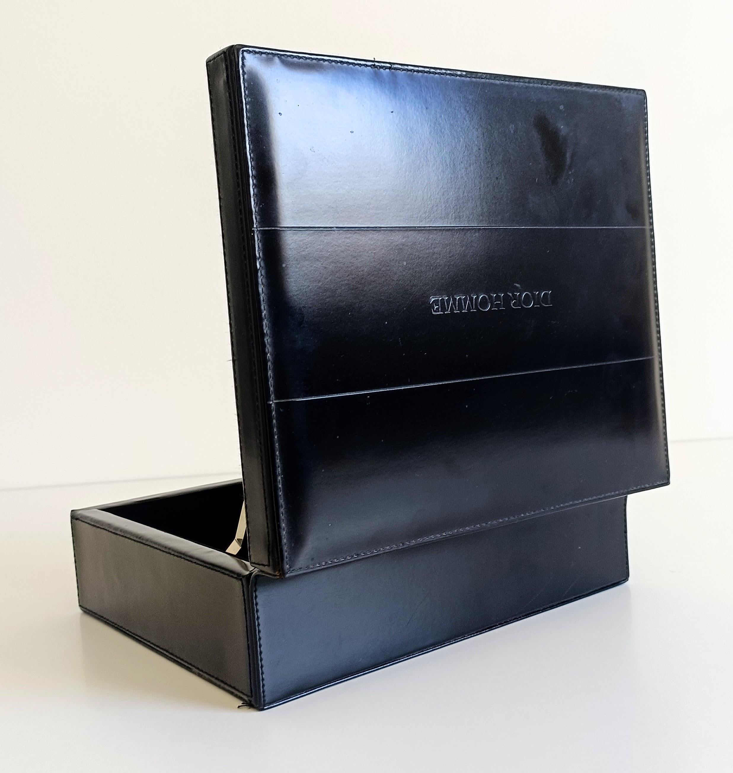 Dior Homme Schwarzes Schmuck- oder Schmuckkästchen aus feinem Leder (Französisch) im Angebot