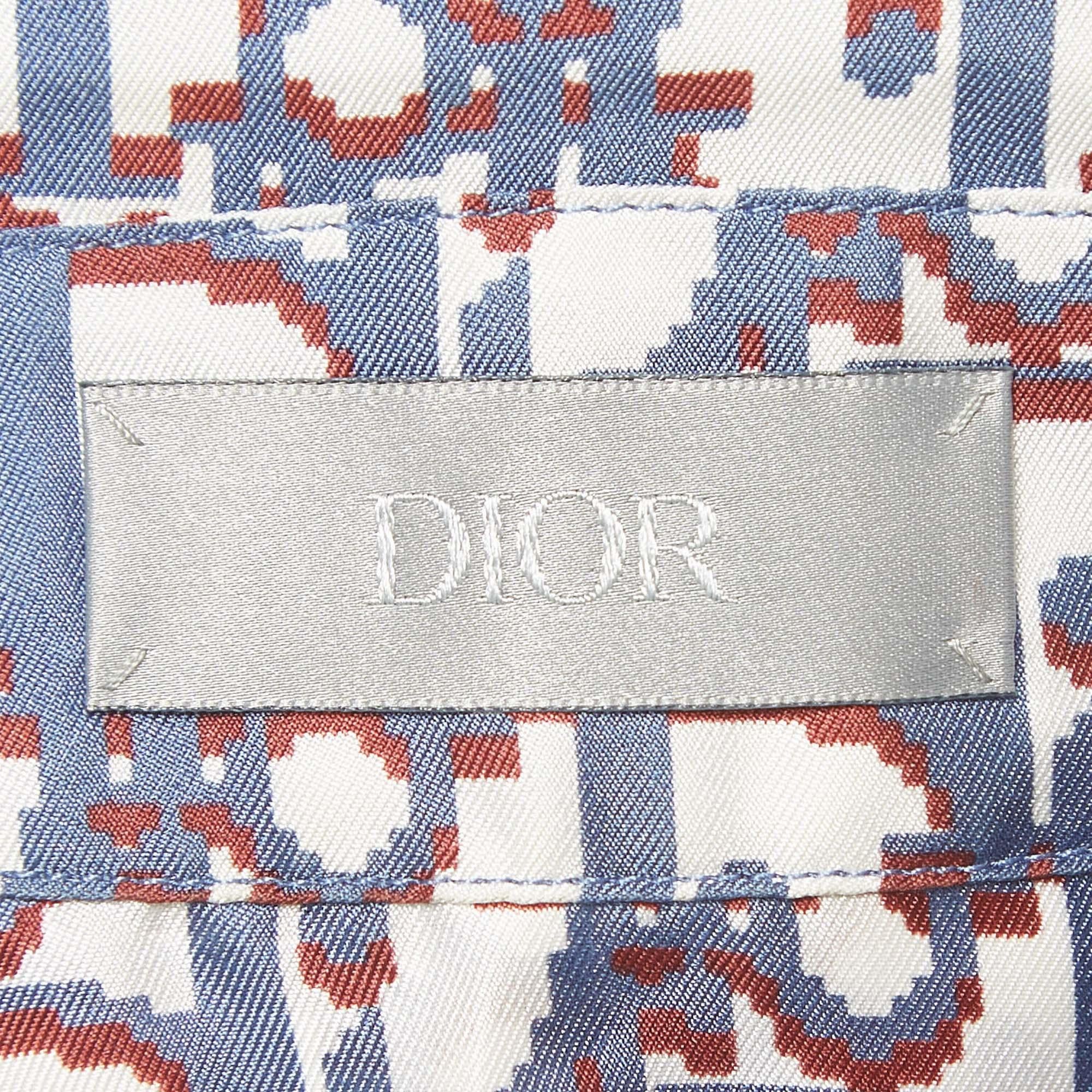 Dior Homme Blue Oblique Pixel Printed Silk Short Sleeve Shirt XS In Good Condition For Sale In Dubai, Al Qouz 2