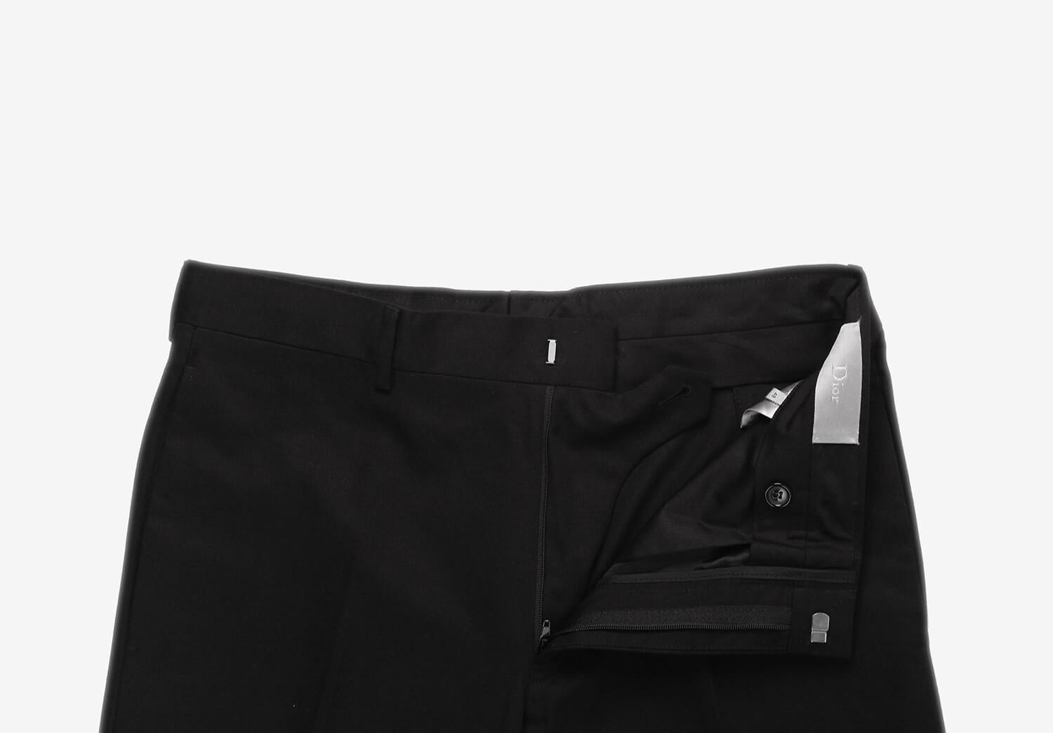 Item for sale is 100% genuine Dior Homme by Hedi Slimane SS03 Follow me Men Pants 
Color: Black
(An actual color may a bit vary due to individual computer screen interpretation)
Material: 100% cotton
Tag size: ITA 48, runs – Waist 30 or 31
These