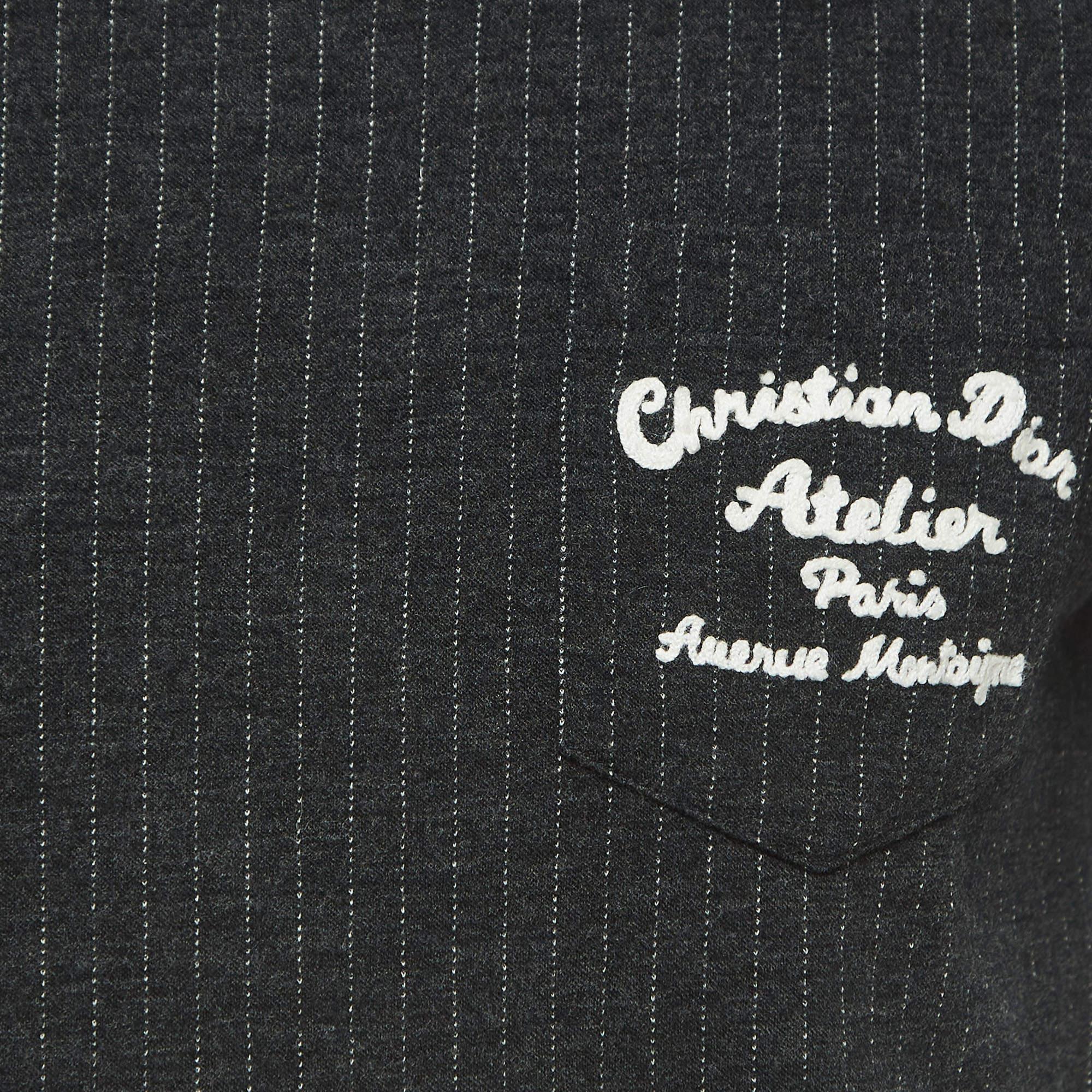 Dior Homme Grau Atelier Bestickt Nadelstreifen Wolle Rundhalsausschnitt T-Shirt S im Angebot 1