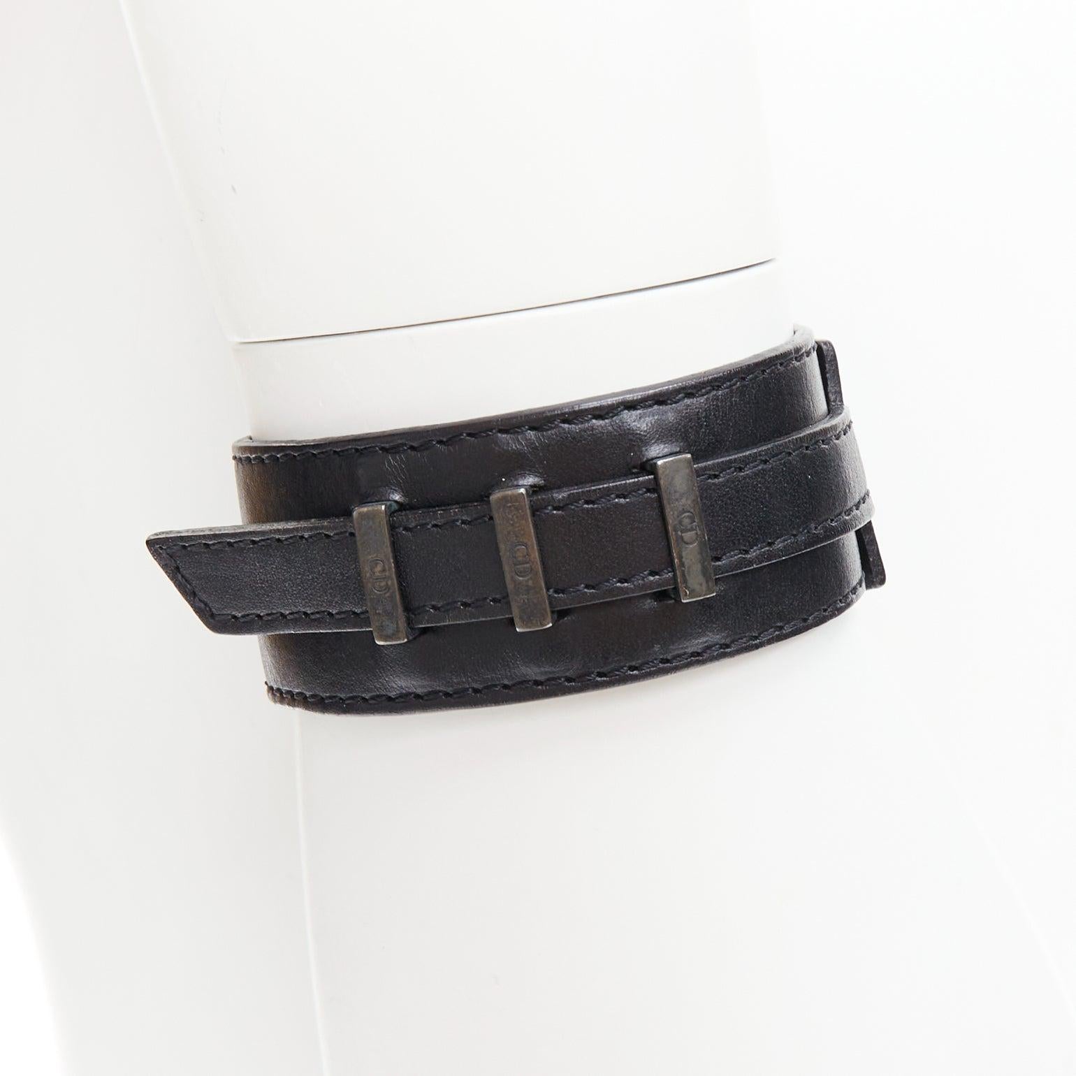 DIOR HOMME Hedi Slimane black leather CD logo loop through cuff In Fair Condition In Hong Kong, NT