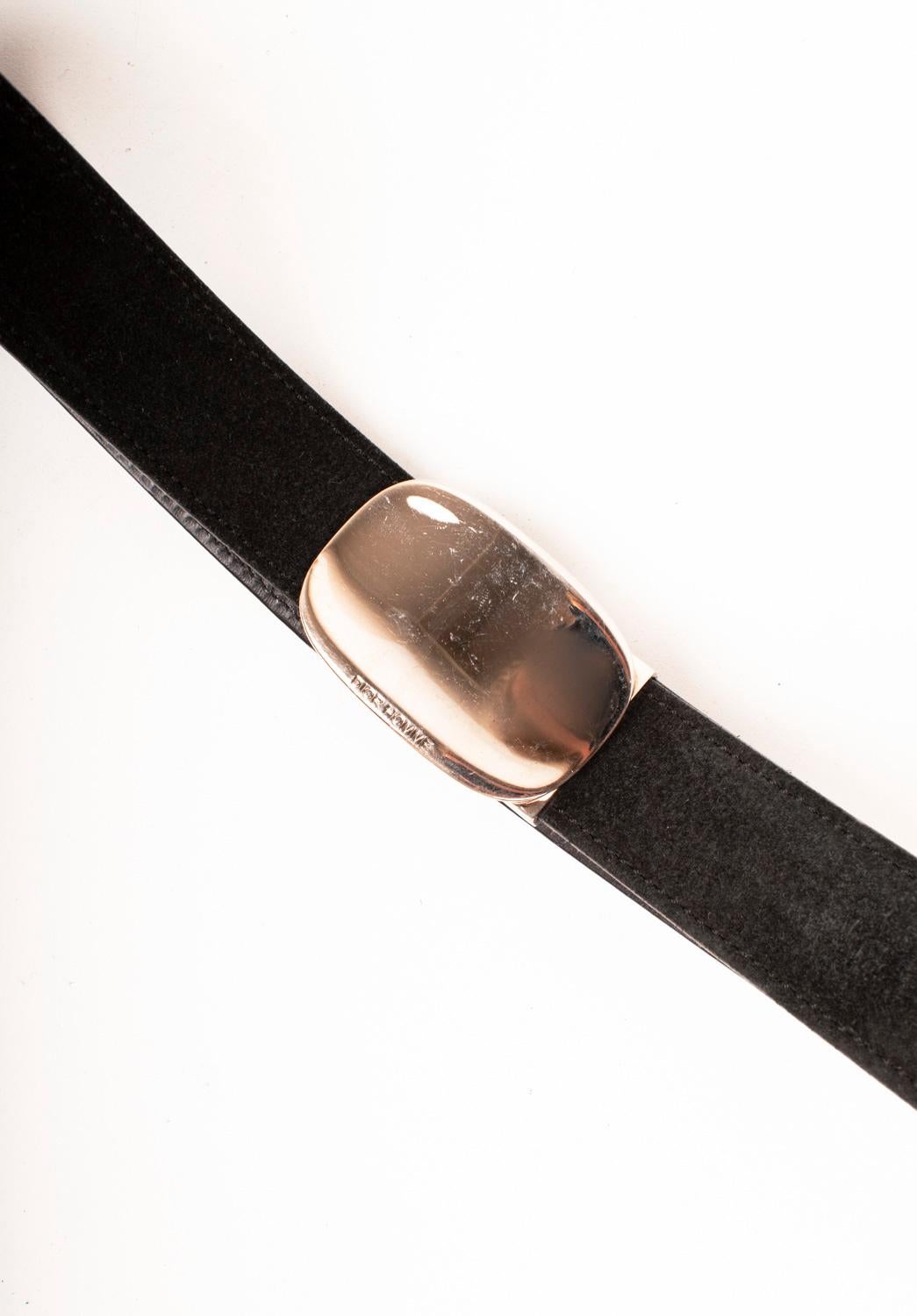 Compruebe mis otros listados. Tiene a la venta mucha más ropa de diseño. Abierto a cualquier oferta.
Artículo en venta 100% auténtico Cinturón Dior Homme by Hedi Slimane Hombre, TR0
Color: negro
(El color real puede variar un poco debido a la