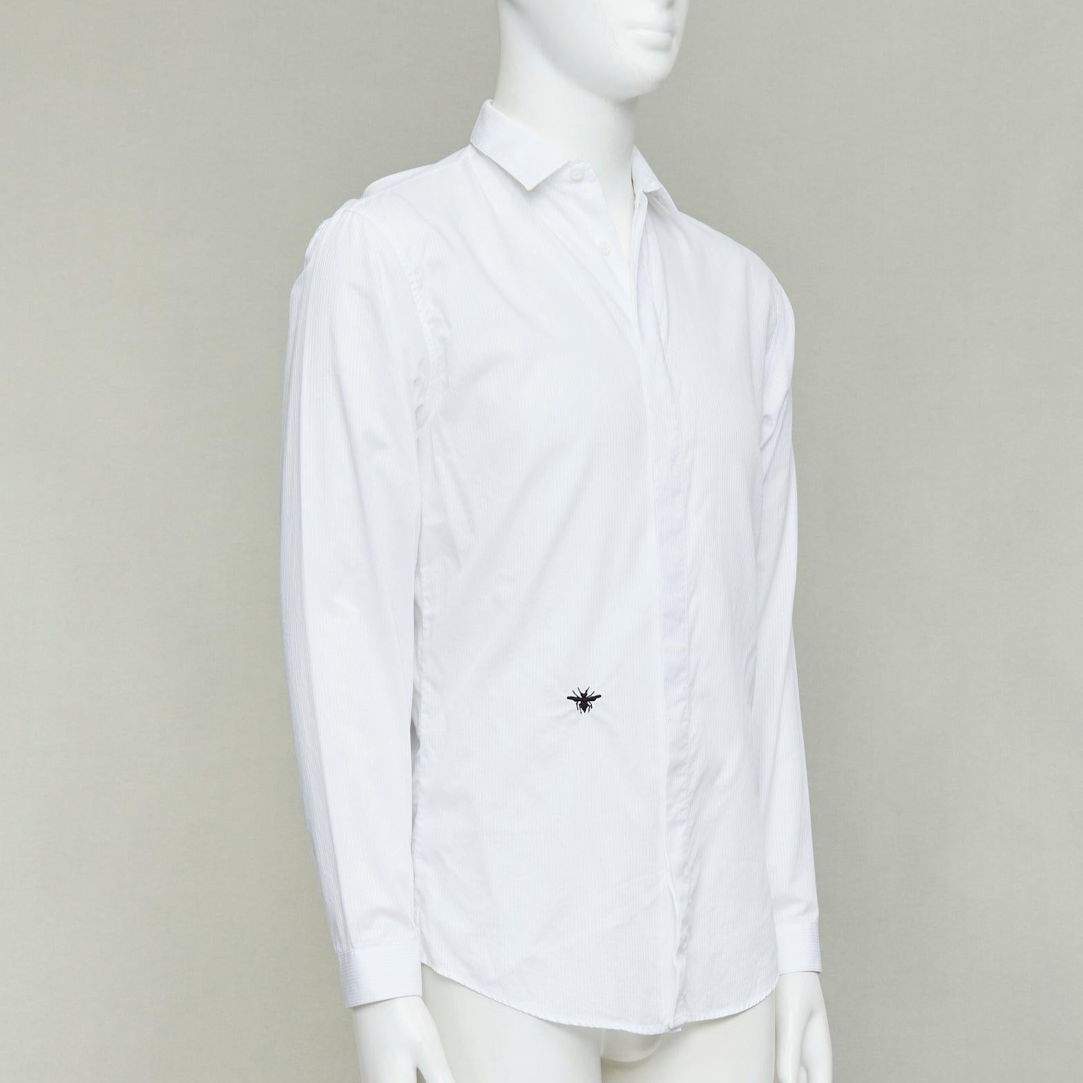DIOR HOMME Hedi Slimane camisa bordada abeja algodón blanco negro EU39 M Gris en venta