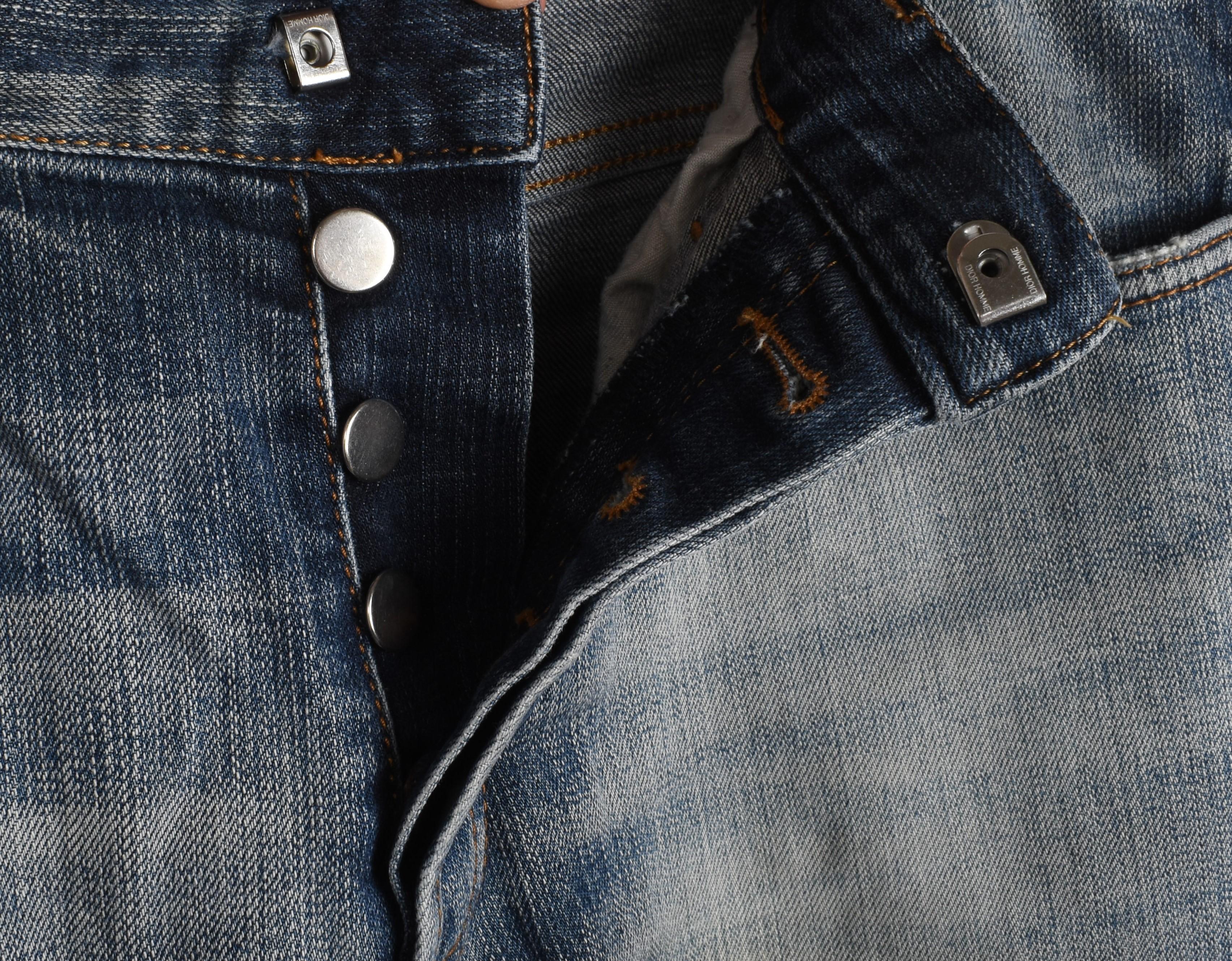 Dior Homme Jeans Under my Car by Hedi Slimane Taille 32, S1316 en vente 3