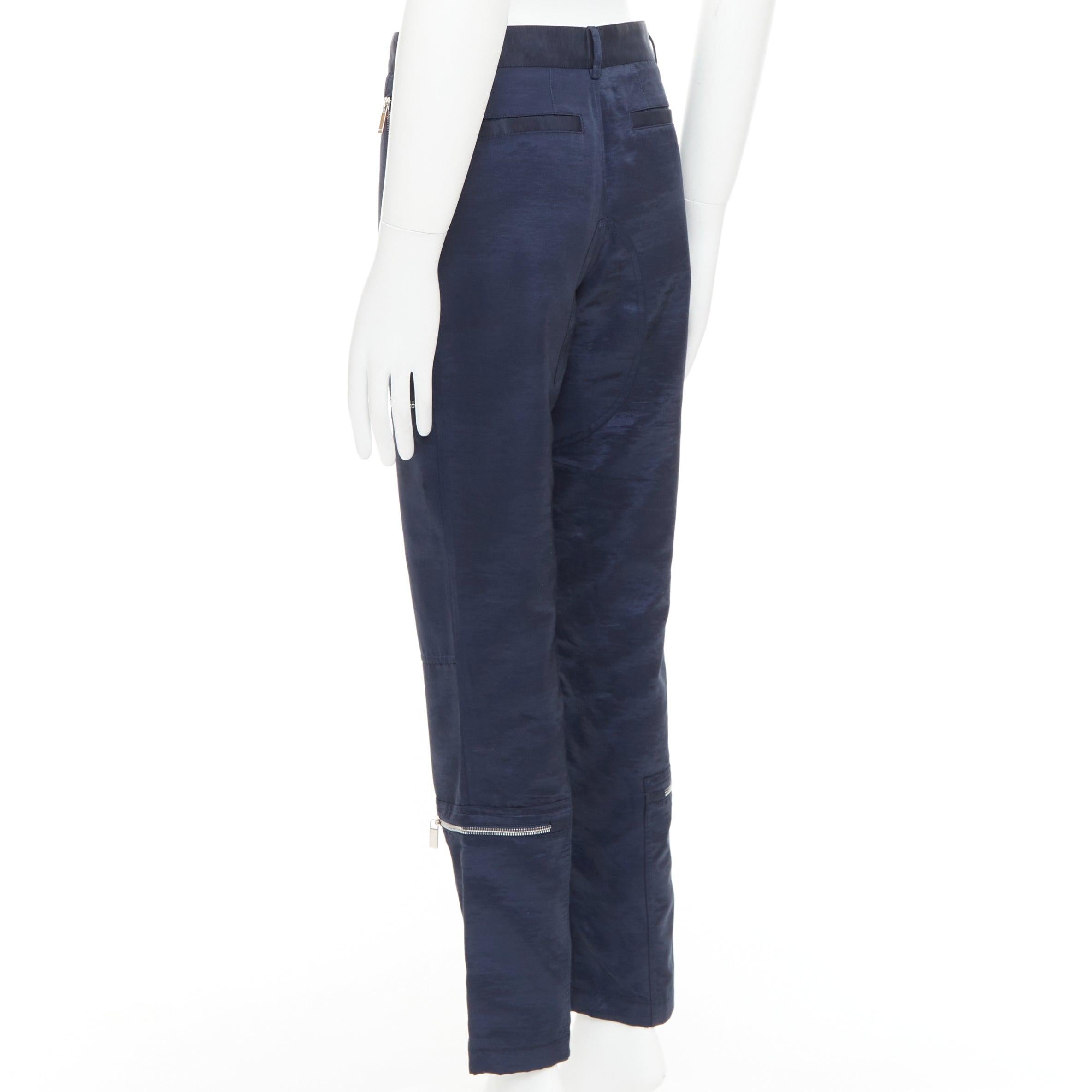 DIOR Homme pantaloni cargo a gamba dritta con tasca da carpentiere argento e cerniera FR44 XS in vendita 1