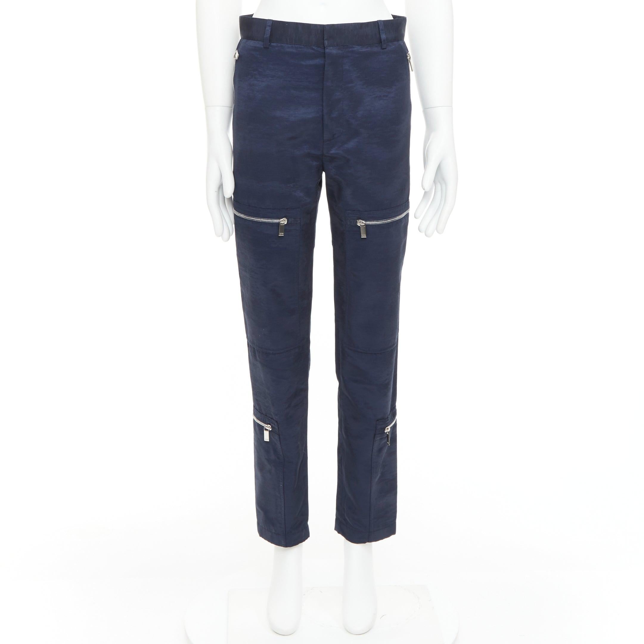 DIOR Homme pantaloni cargo a gamba dritta con tasca da carpentiere argento e cerniera FR44 XS in vendita 4
