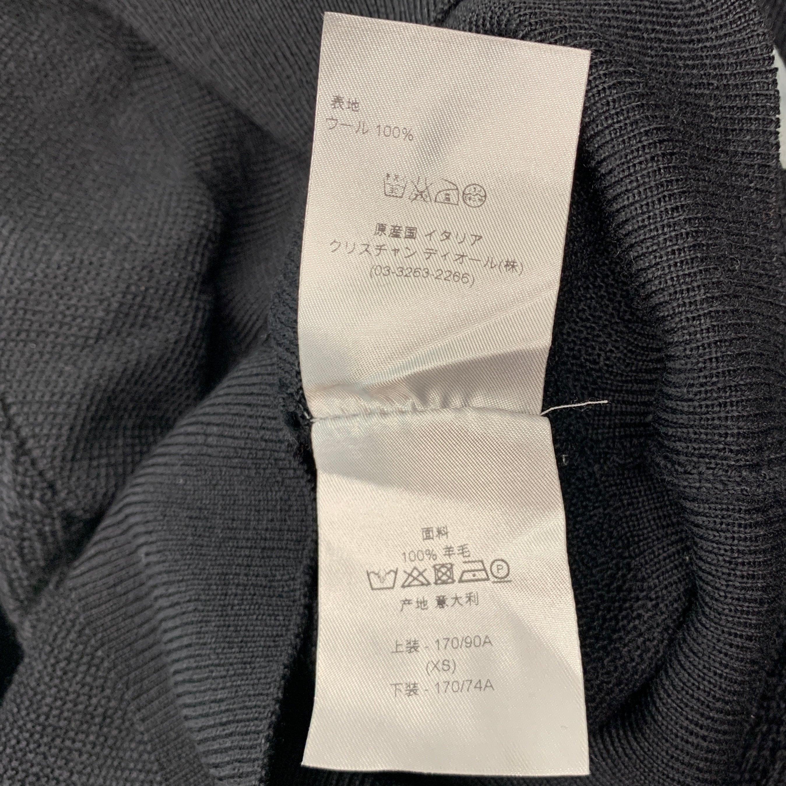 DIOR HOMME Pull à col en V en laine vierge noire, taille XS en vente 5