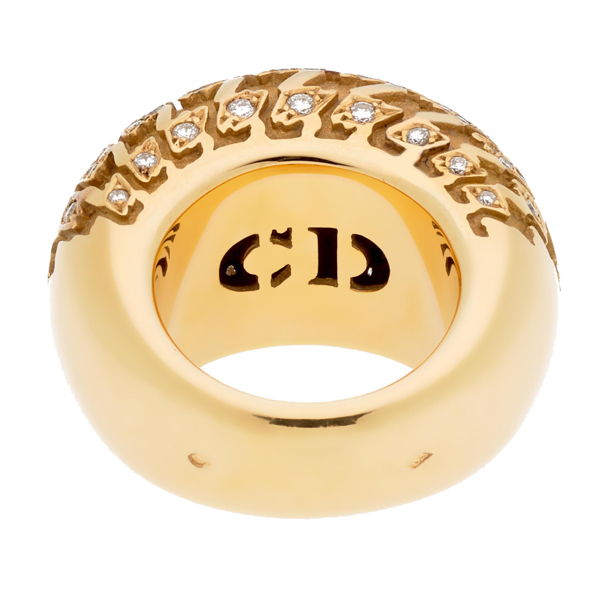 Round Cut Dior Houndstooth Yellow Gold Diamond Bombe Cocktail Ring For Sale