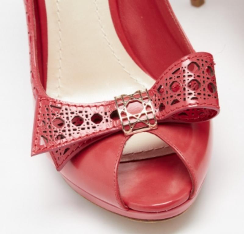 Dior Imperial Red Cannage Leather Peep Toe Bow Detail Platform Pumps Size 40.5 For Sale 1