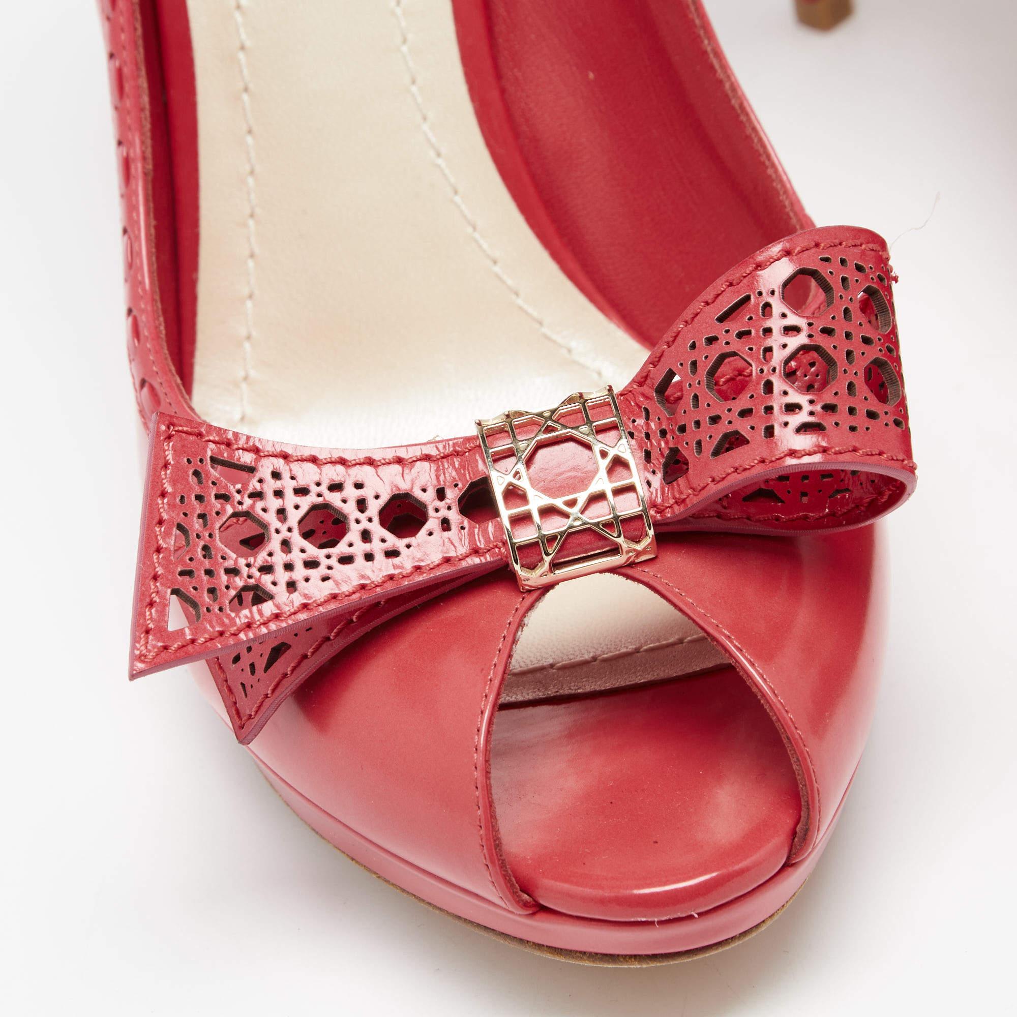 Dior Imperial Red Cannage Leather Peep Toe Bow Detail Platform Pumps Size 40.5 For Sale 2