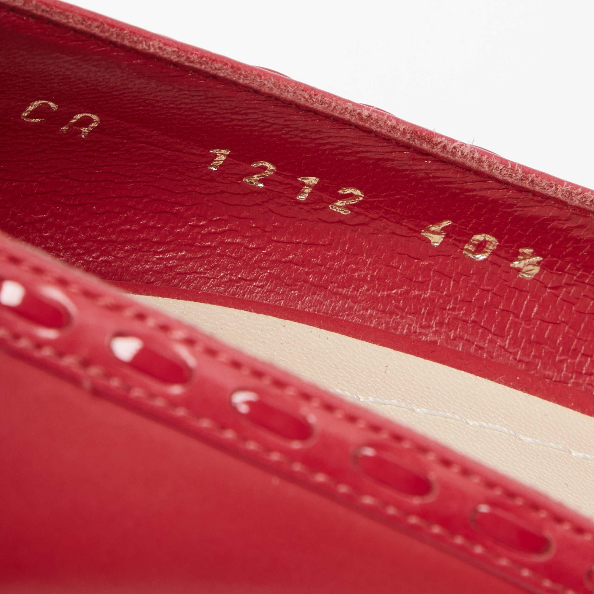 Dior - Escarpins à plateforme en cuir cannage rouge impérial avec bout ouvert et nœud papillon, taille 40,5 en vente 2