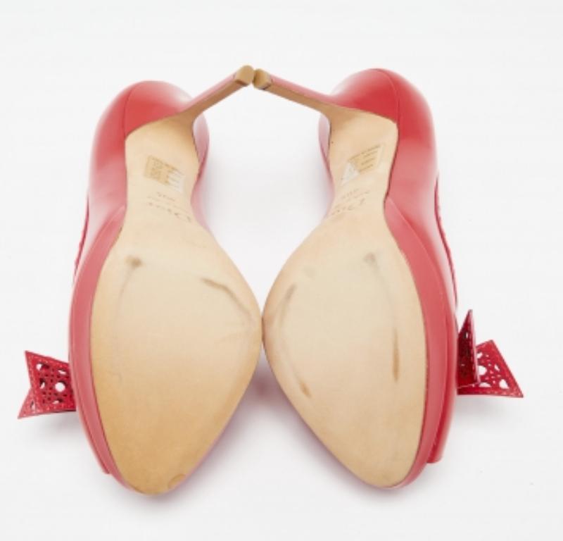 Dior Imperial Red Cannage Leather Peep Toe Bow Detail Platform Pumps Size 40.5 For Sale 4
