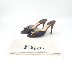 Dior John Galliano Slip-On-Sandalen aus Denim mit Vorhängeschloss und Schlüssel, Größe 37