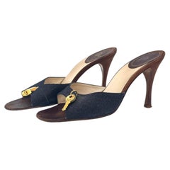 Dior John Galliano Slip-On-Sandalen aus Denim mit Vorhängeschloss und Schlüssel, Größe 37