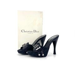 Dior John Galliano Vintage-Pantoletten mit Monogram und doppelter Schnalle, Plateau-Sohle, Größe 36