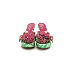 Mules de plataforma Dior de John Galliano, estilo vintage, con estampado floral verde «Koi», talla 35,5