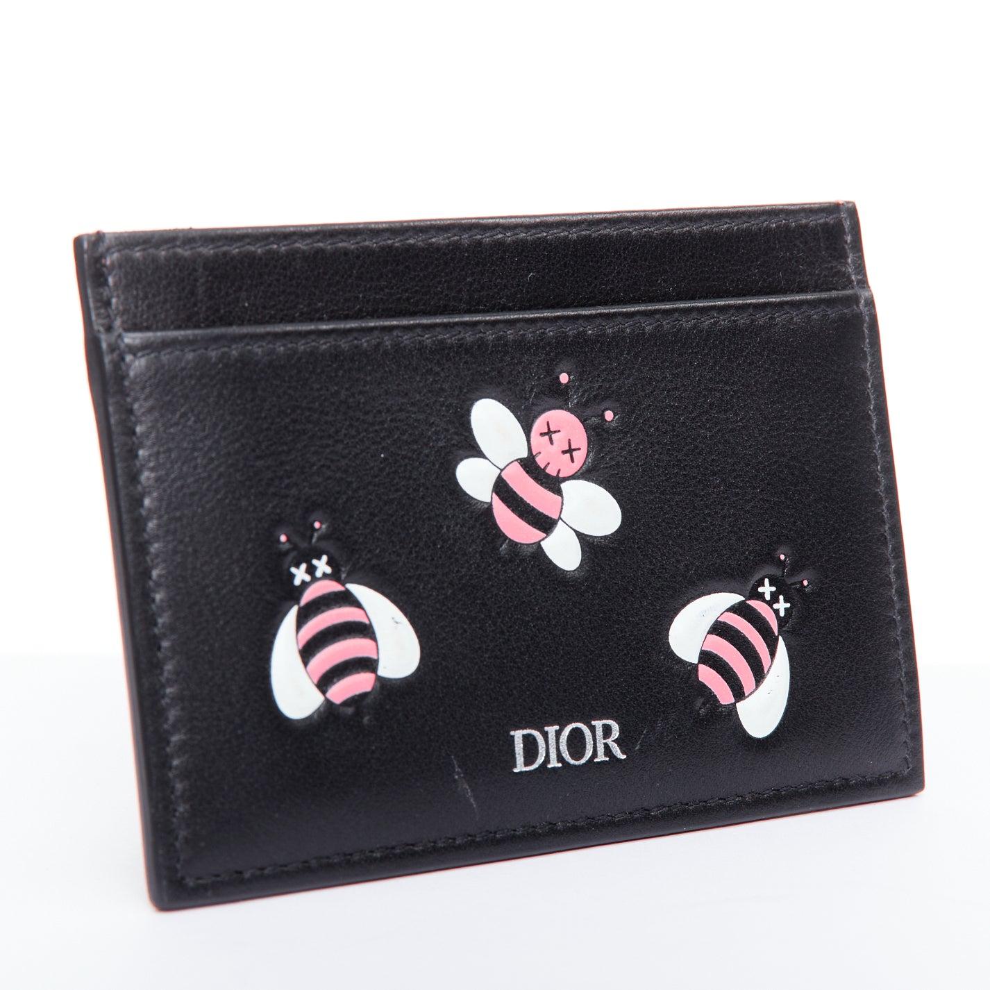Black DIOR KAWS 201k pink bee XX black leather cardholder For Sale