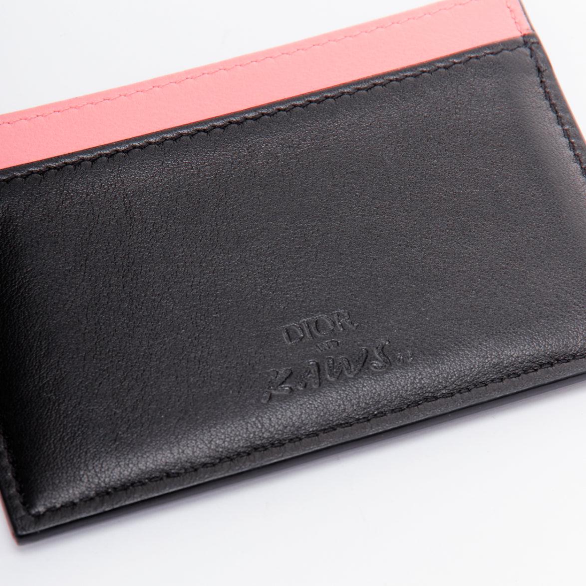 DIOR KAWS 201k pink bee XX black leather cardholder For Sale 1