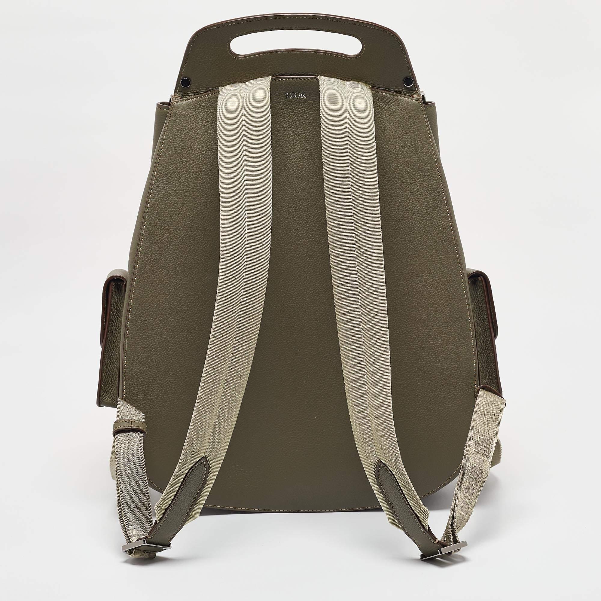 Dior Khaki Green Leather Maxi Gallop Backpack In New Condition For Sale In Dubai, Al Qouz 2