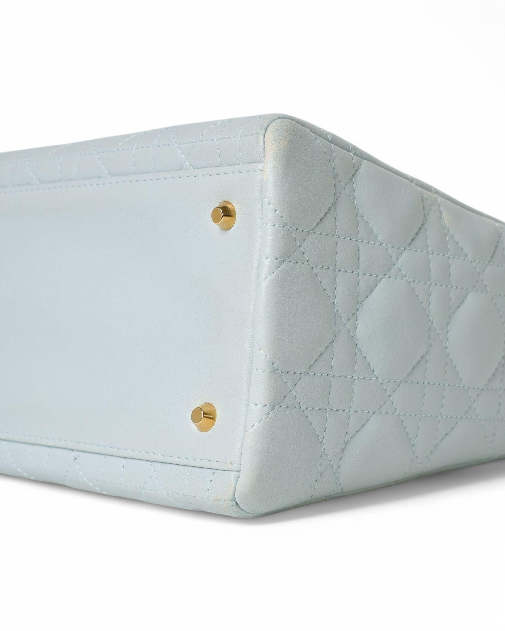 Dior Lady Medium Vintage Cannage Azzurra in vendita 4