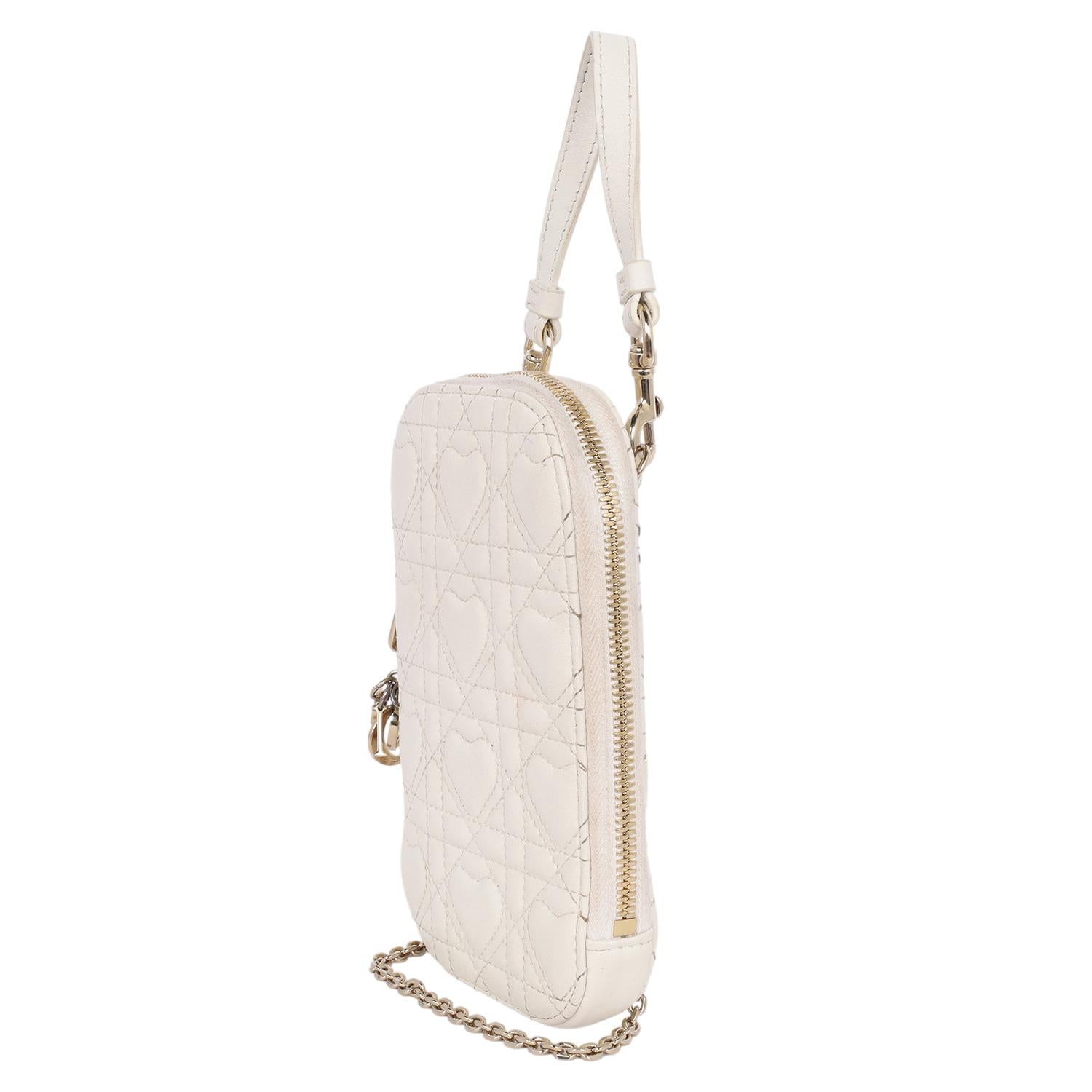 Dior Lammfell Cannage Lady Dior Telefonhalterung Latte Beige Lady Dior im Angebot 8