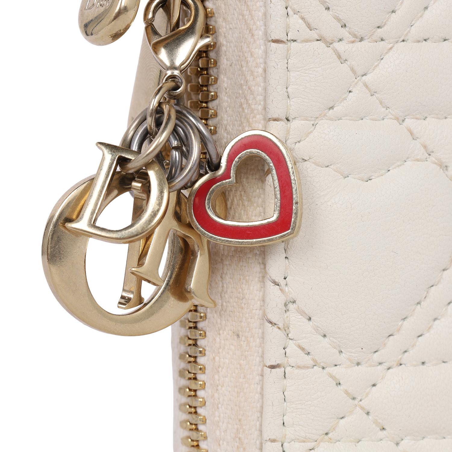 Dior Lammfell Cannage Lady Dior Telefonhalterung Latte Beige Lady Dior im Angebot 3