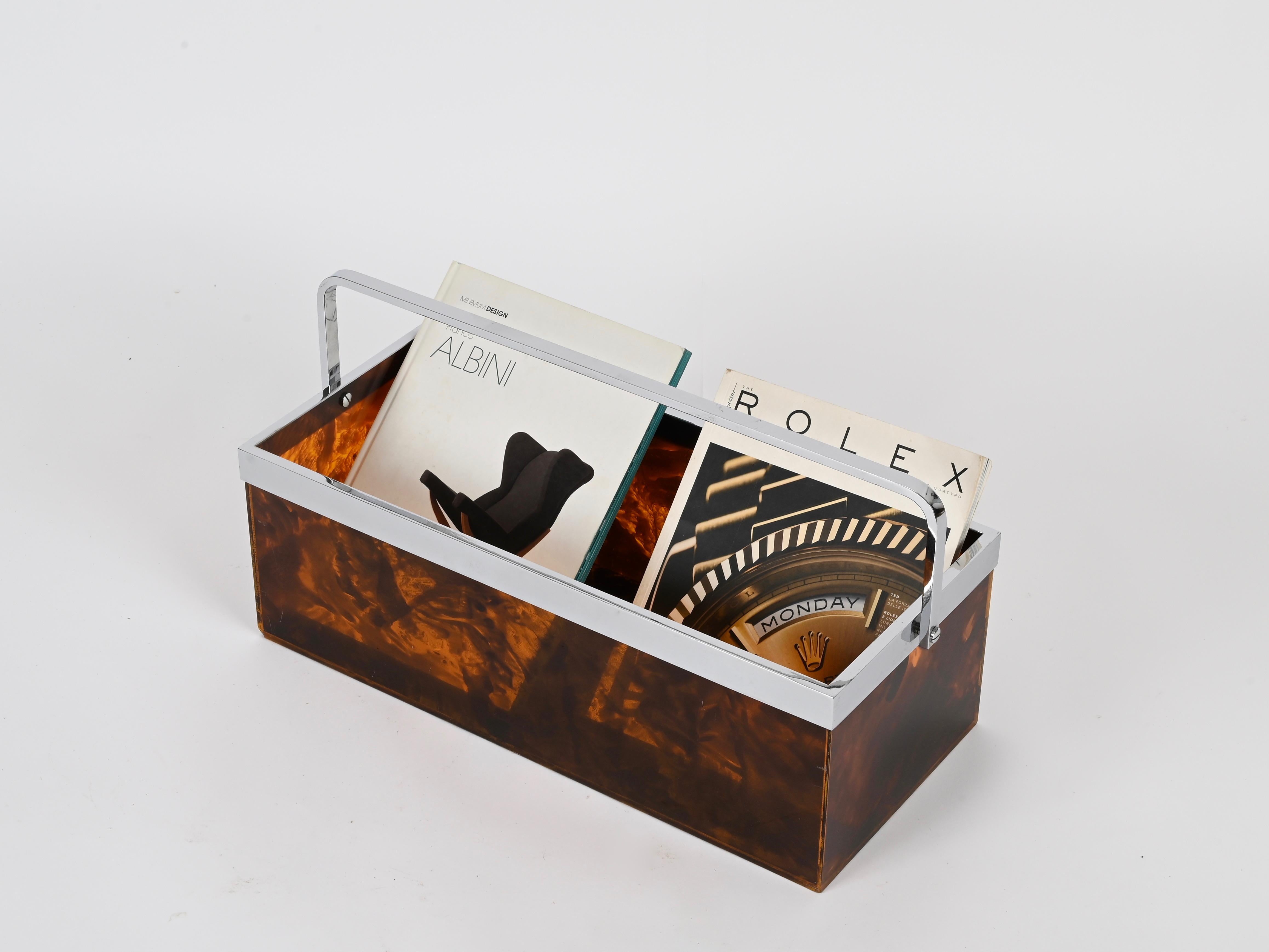 Dior Large Magazine or Bottle Rack, Tortoiseshell Lucite and Chrome, Italy 1970s In Good Condition For Sale In Roma, IT
