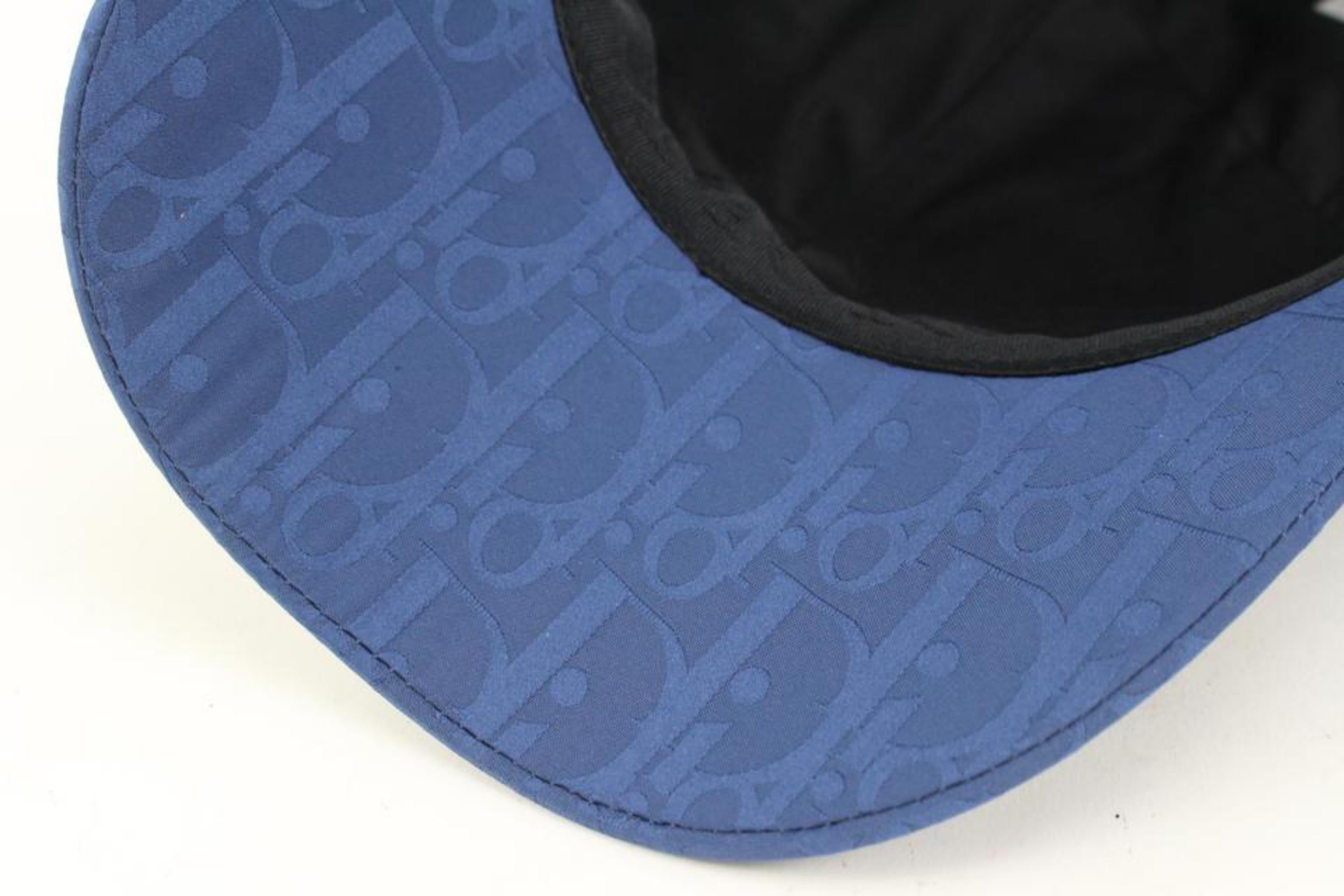 Dior Großer marineblauer Trotter-Baseballmütze mit Klappdeckel 3D419S im Angebot 3
