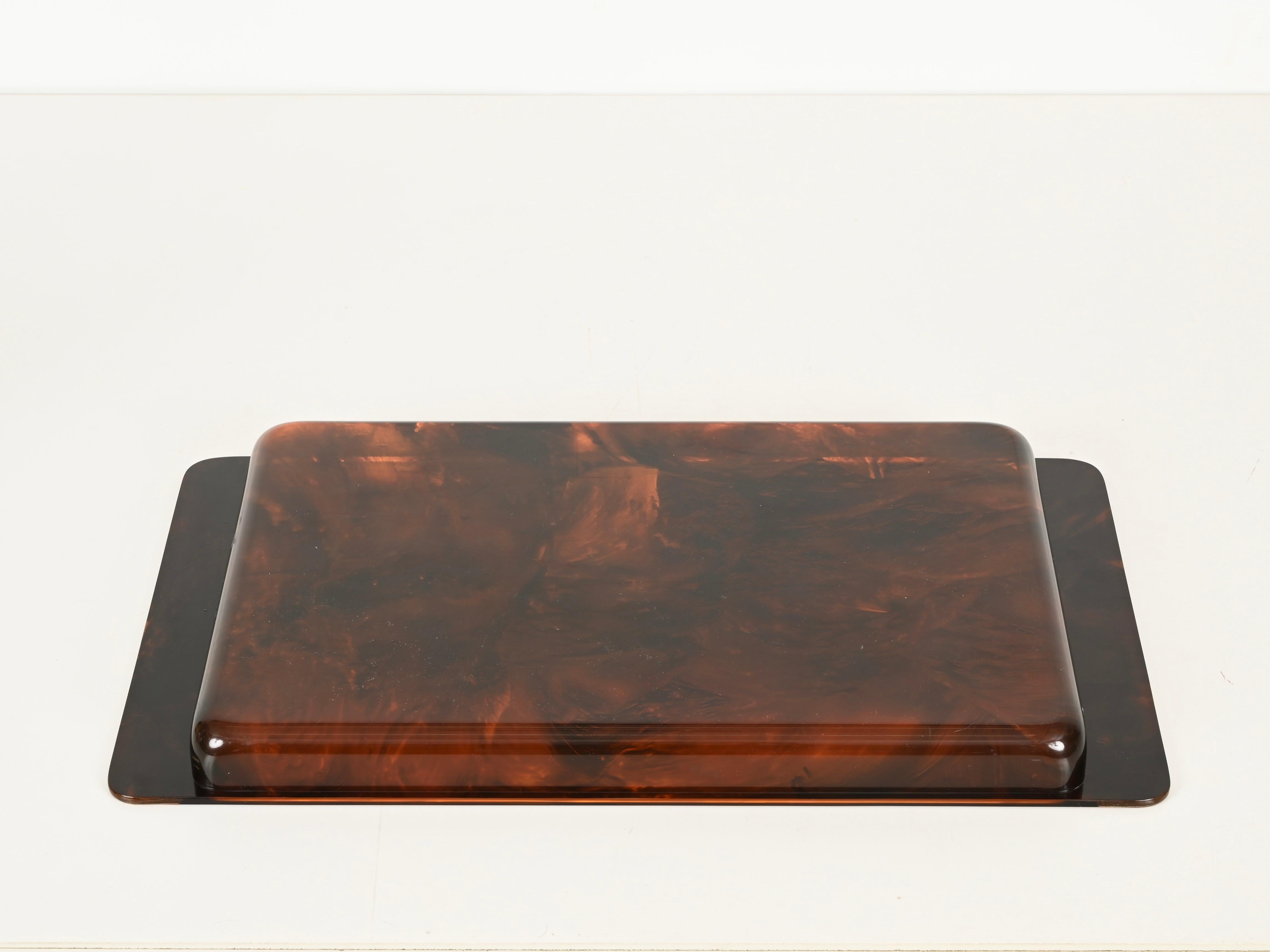 Dior Large Serving Tray in Tortoiseshell Effect Lucite and Burl, Italy, 1970s For Sale 8