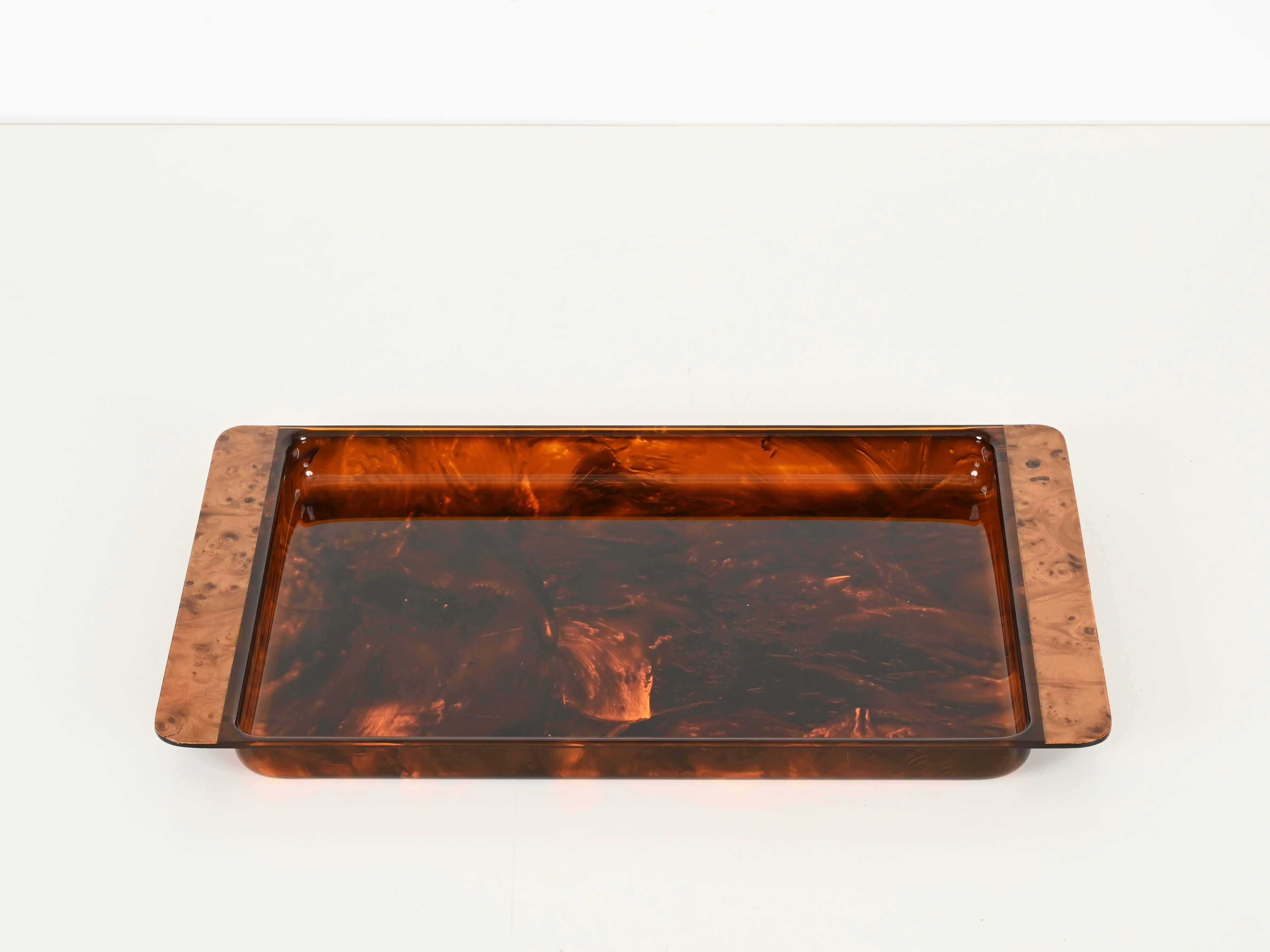 Mid-Century Modern Dior Large Serving Tray in Tortoiseshell Effect Lucite and Burl, Italy, 1970s For Sale