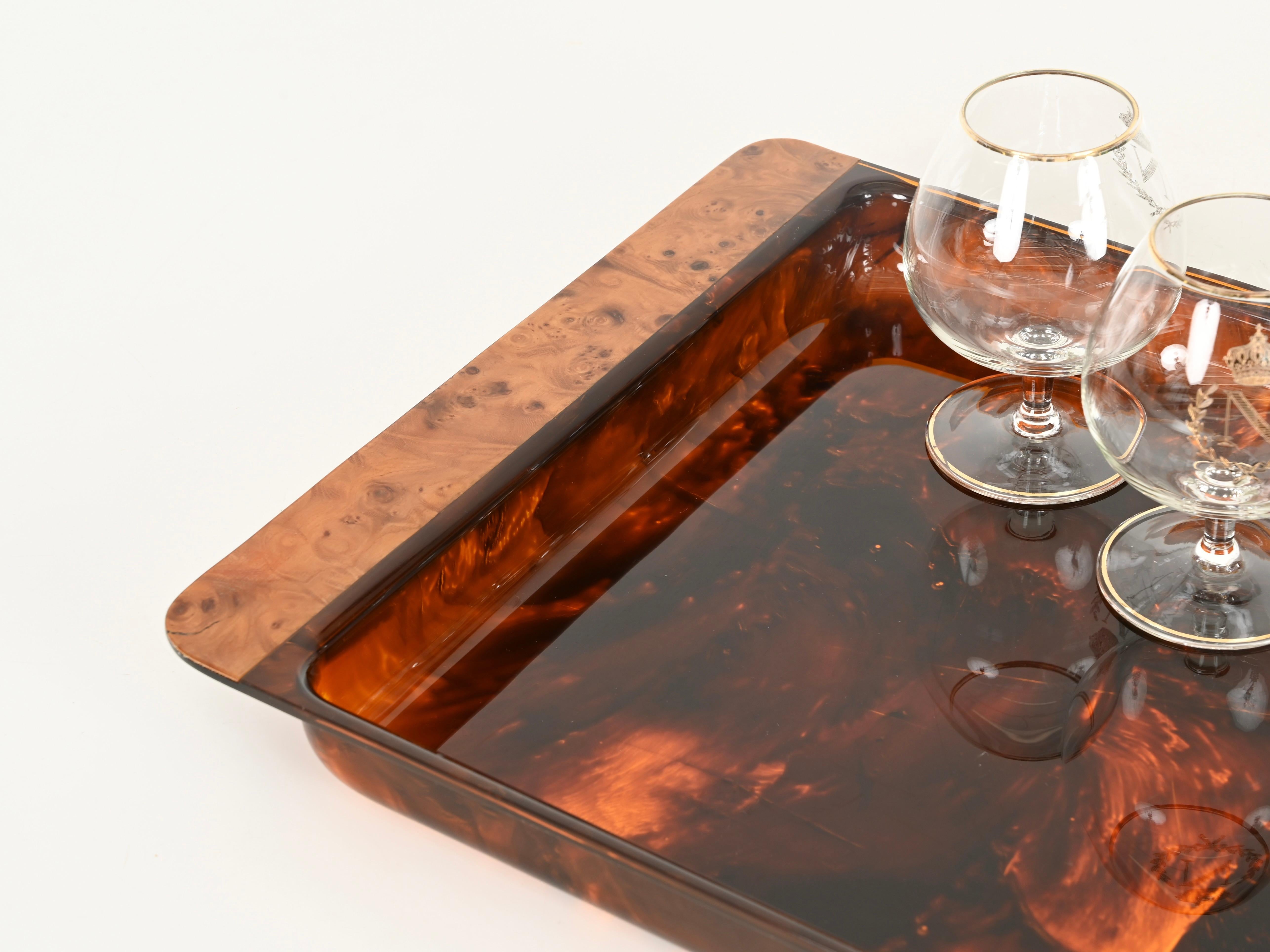 Dior Large Serving Tray in Tortoiseshell Effect Lucite and Burl, Italy, 1970s In Good Condition For Sale In Roma, IT