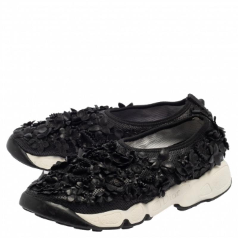 Dior Leather Flower Embellished  Fusion  Sneakers Size 37.5 For Sale 2