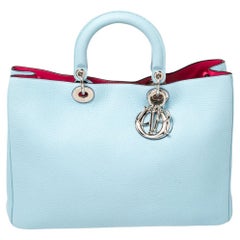 Dior - Grand sac cabas en cuir bleu clair Diorissimo