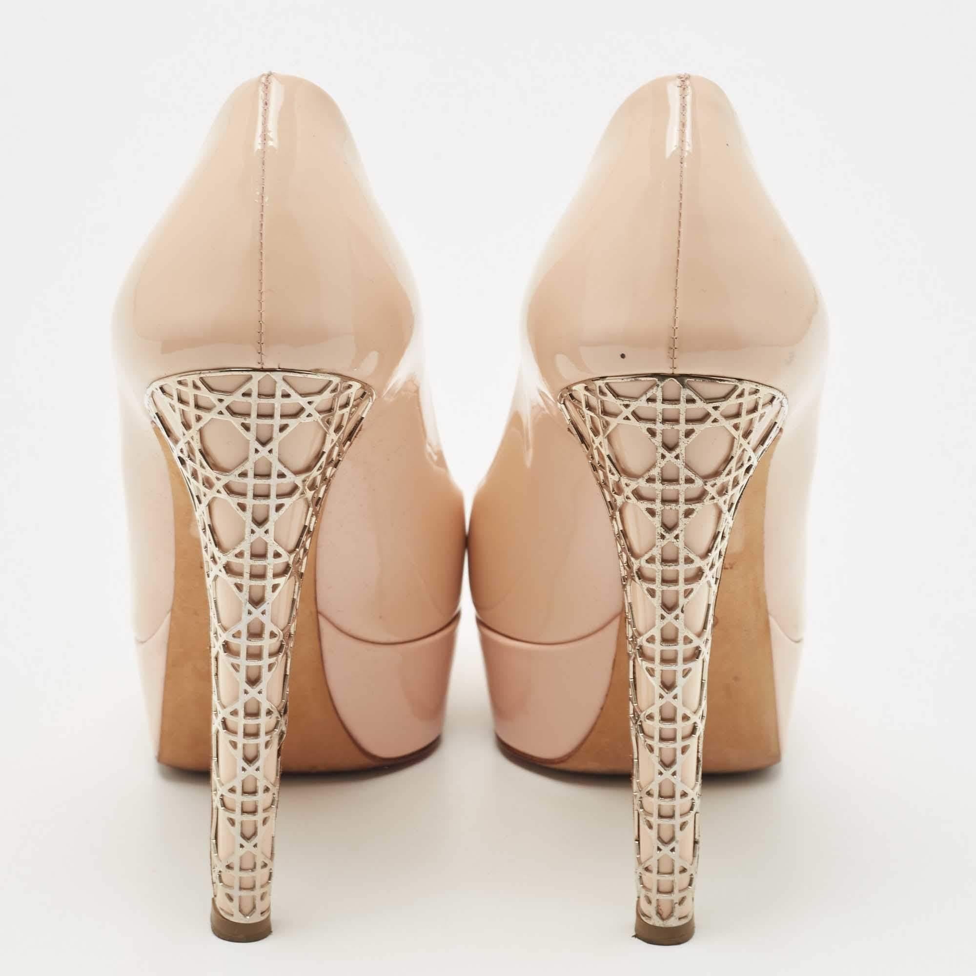 Dior Light Pink Patent Leather Peep Toe Cannage Heel Platform Pumps Size 37.5 In Good Condition In Dubai, Al Qouz 2