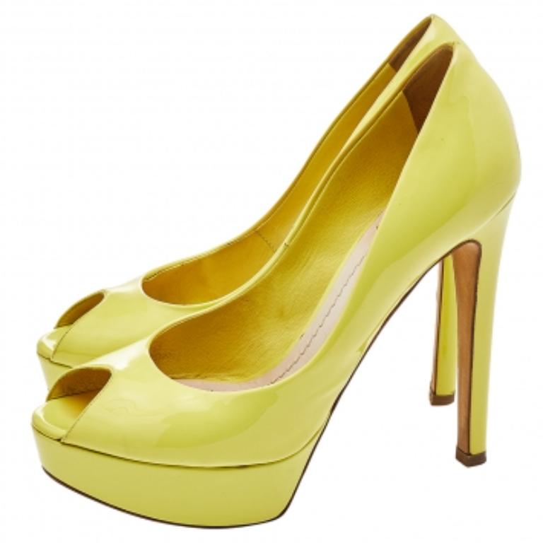 Miss Dior en cuir verni jaune lime Peep Toe Platform Pumps Size 37.5 Pour femmes en vente