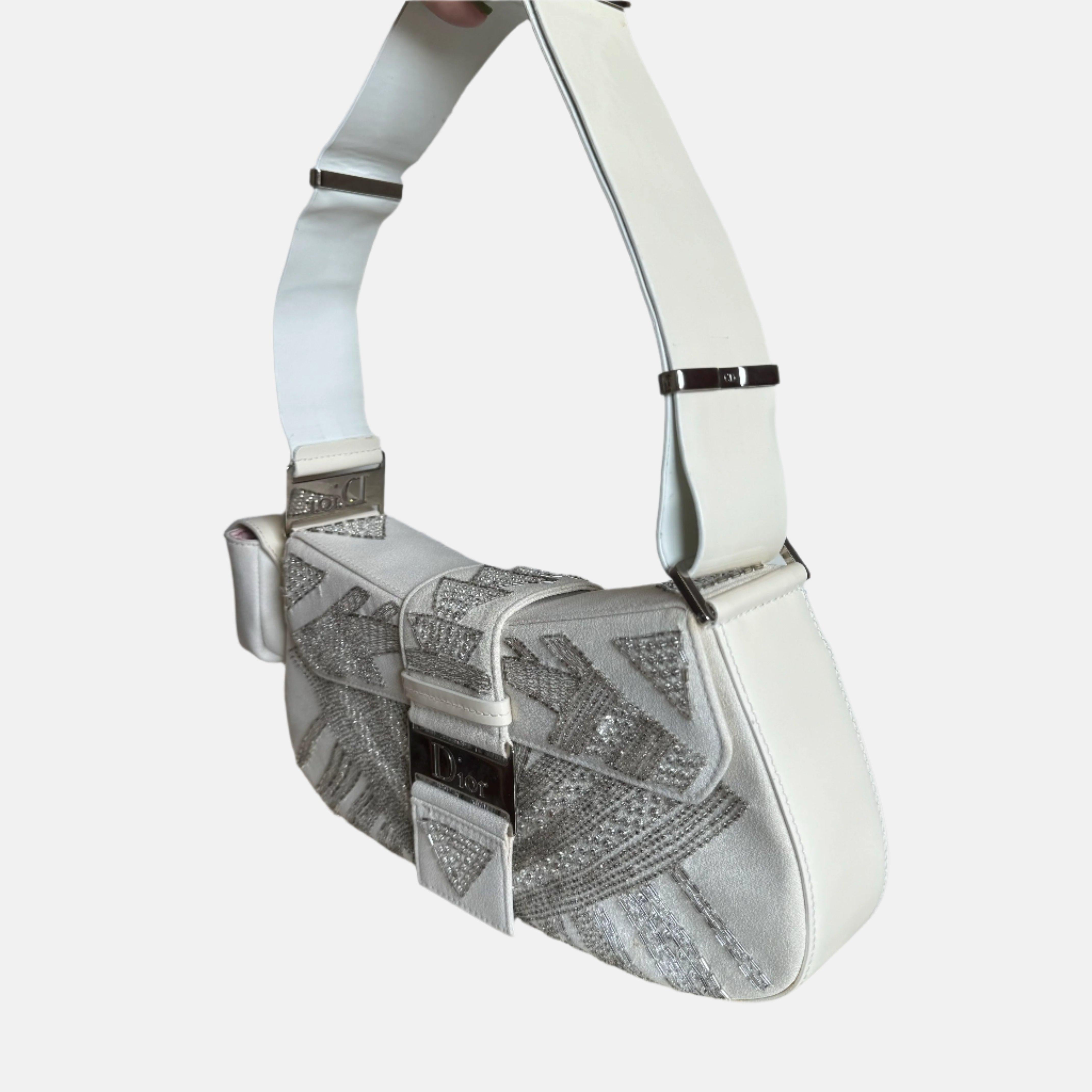 Sac Columnbus Dior rare et chic avec strasss blancs, édition limitée Excellent état à AUBERVILLIERS, FR