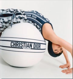 Dior Limited Edition White Logo Technogym Gym Ball pour Dior Yoga 1D129